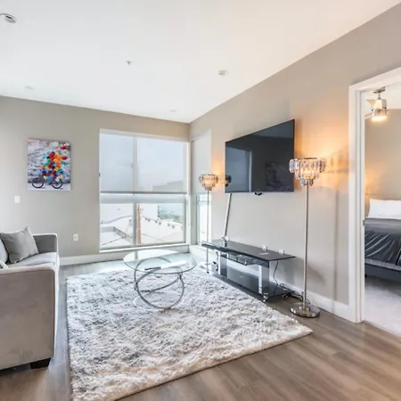 2 Bedroom Modern Luxury Weho